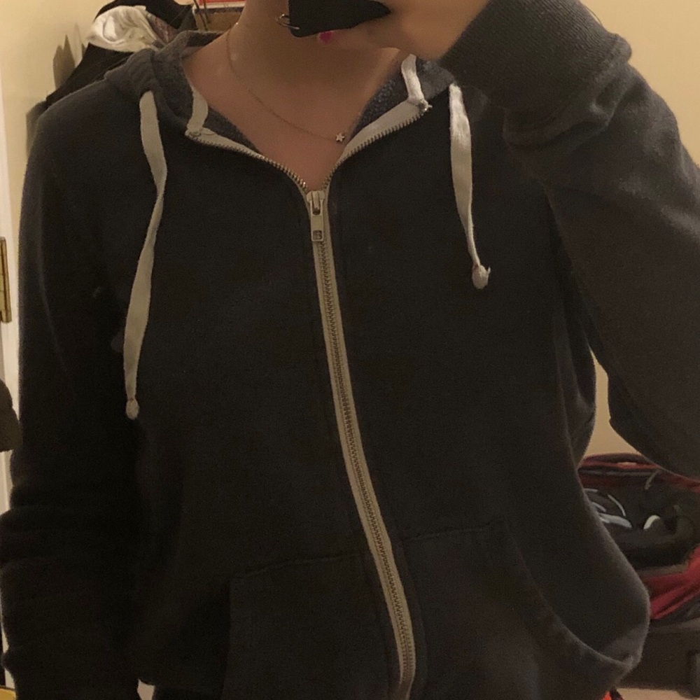 Cropped Gray Zip Up Hoodie